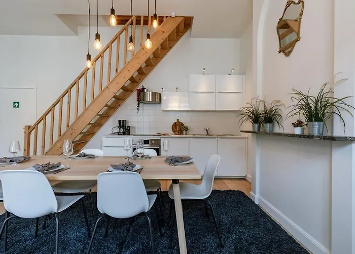 Huswell - Beautiful On Location In * Gent